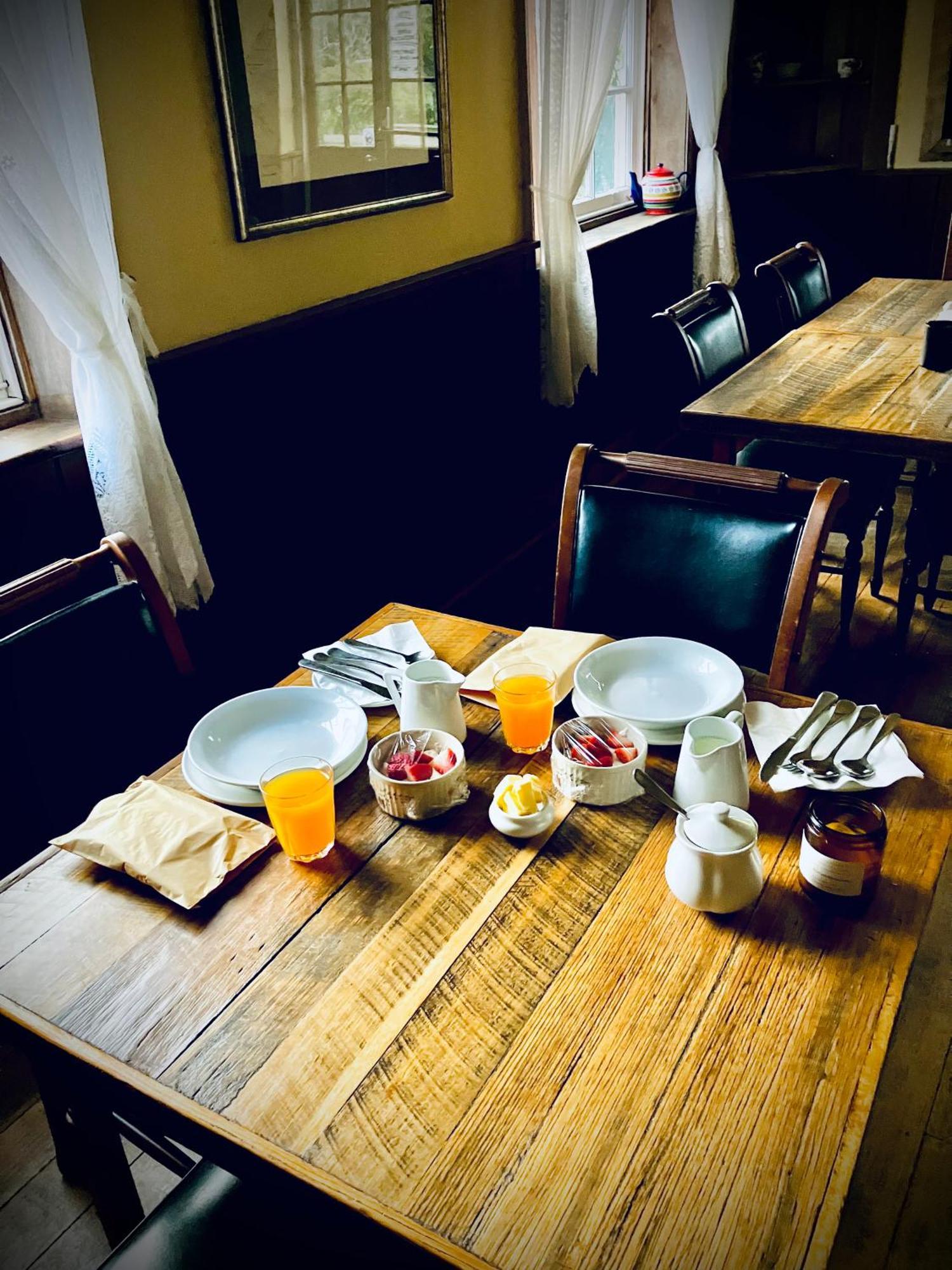 St Andrew'S Inn Conara Junction ภายนอก รูปภาพ